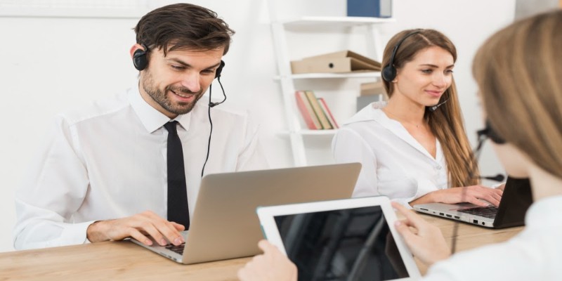 Hotline (Số điện thoại hỗ trợ)